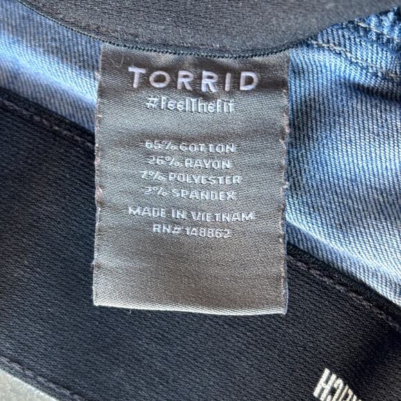 Torrid Bombshell Flare Jeans Women's 14R Blue Premium Stretch Denim Five Pockets - Picture 6 of 12